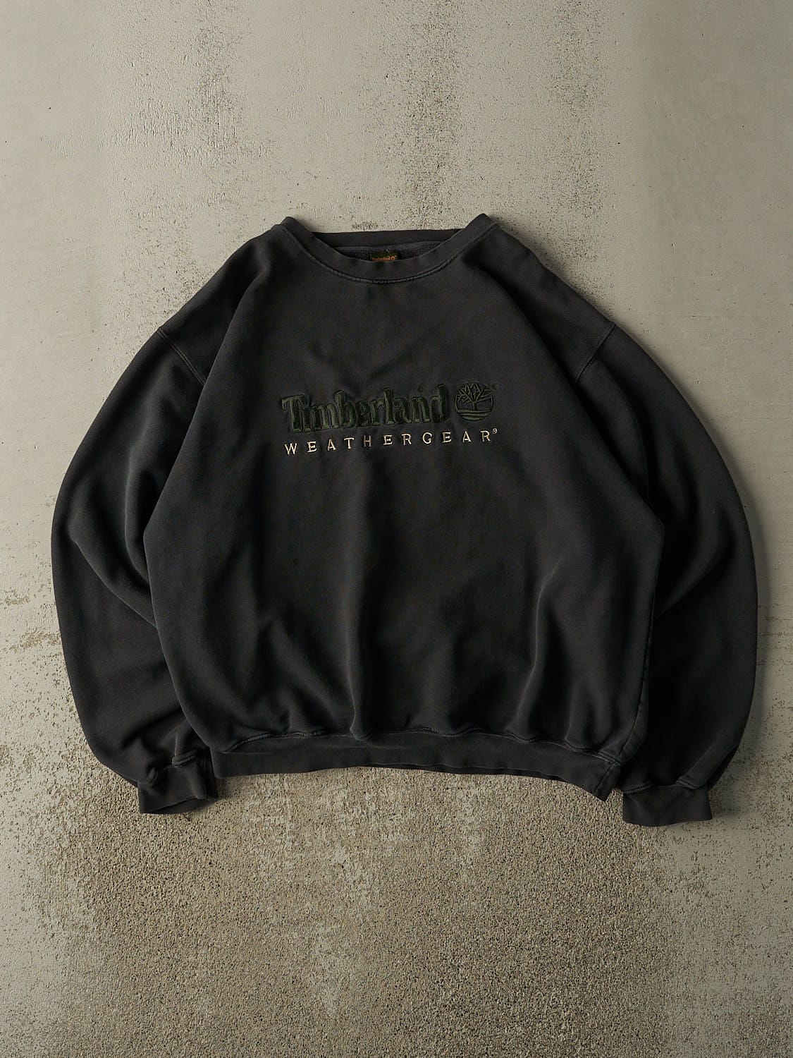Vintage 90s Black Timberland Embroidered Crewneck (L/XL)