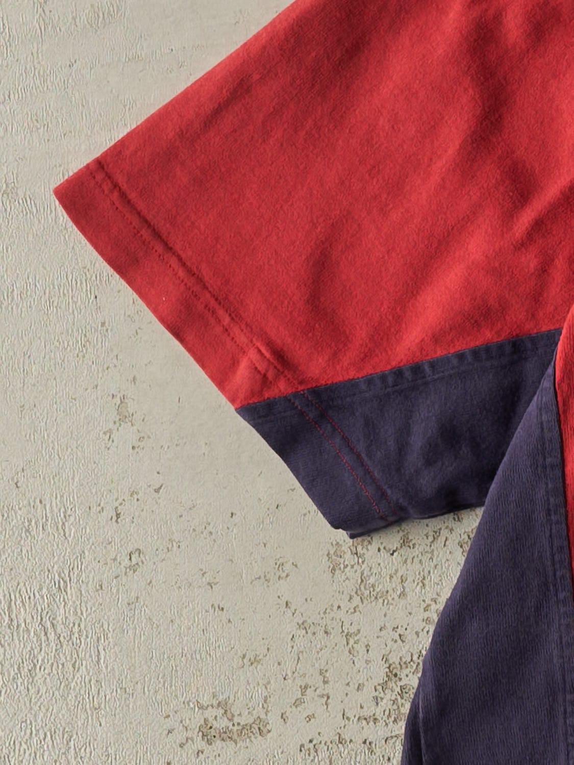 Vintage Y2K Red Eddie Bauer Embroidered Tee (XL)