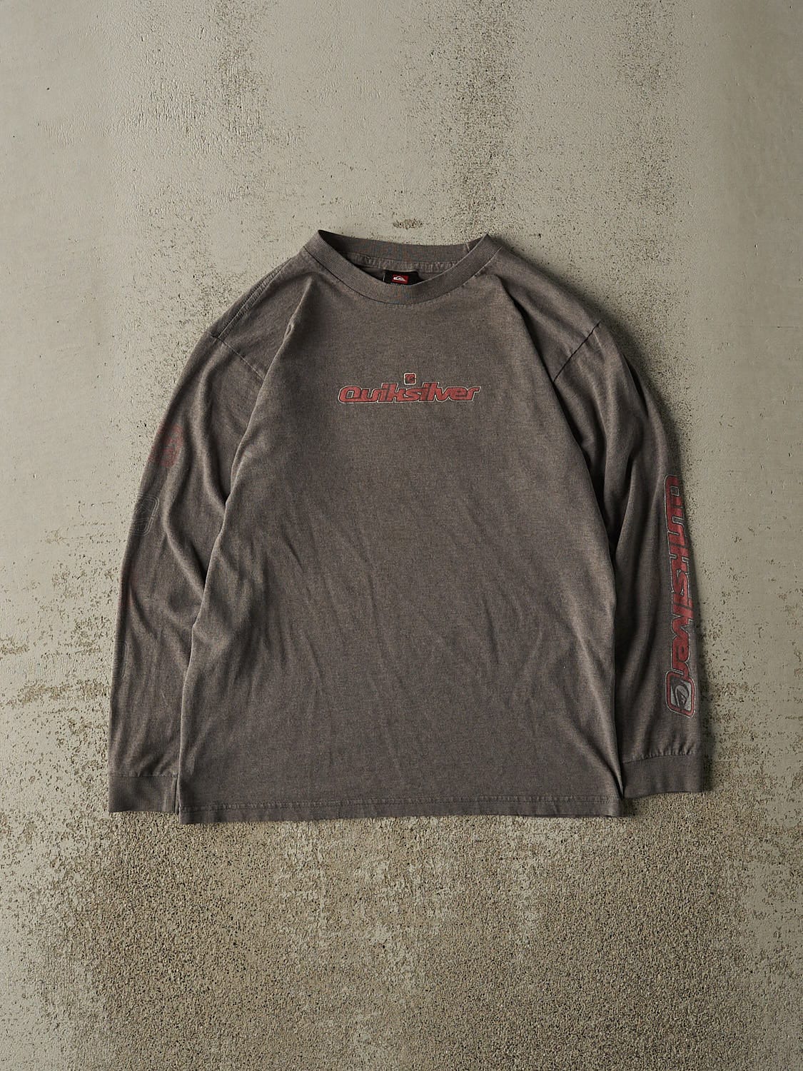 Vintage Y2K Charcoal Grey Quiksilver Long Sleeve (XS/S)