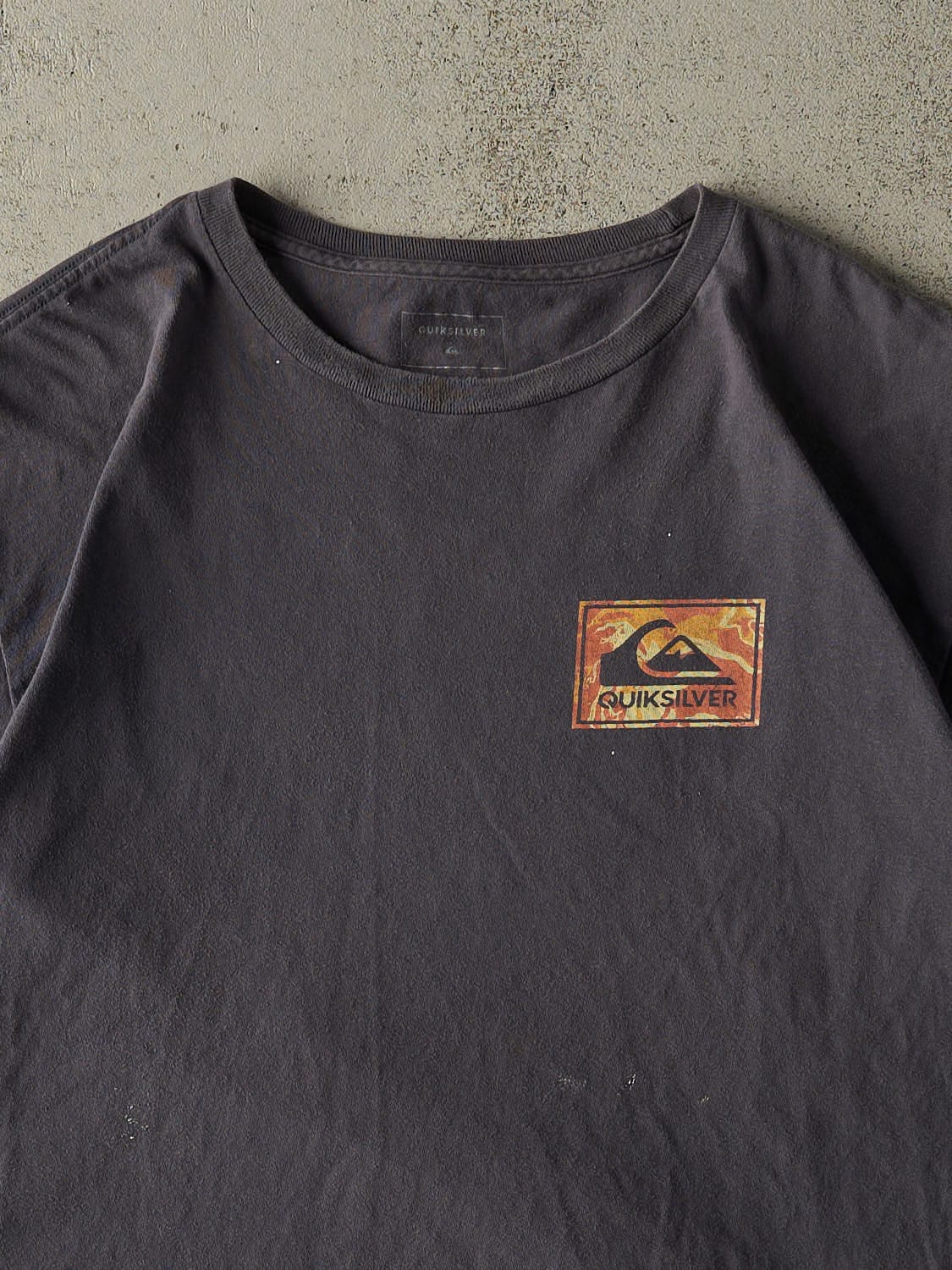Vintage Y2K Navy Blue Quiksilver Tee (L/XL)