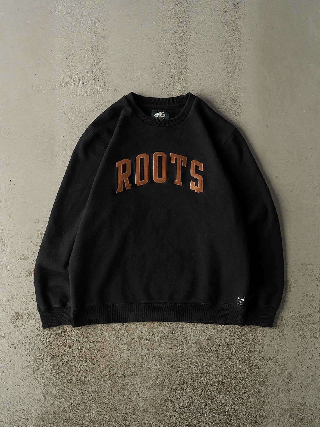 Vintage Y2K Black Roots Embroidered Crewneck (XL/XXL)