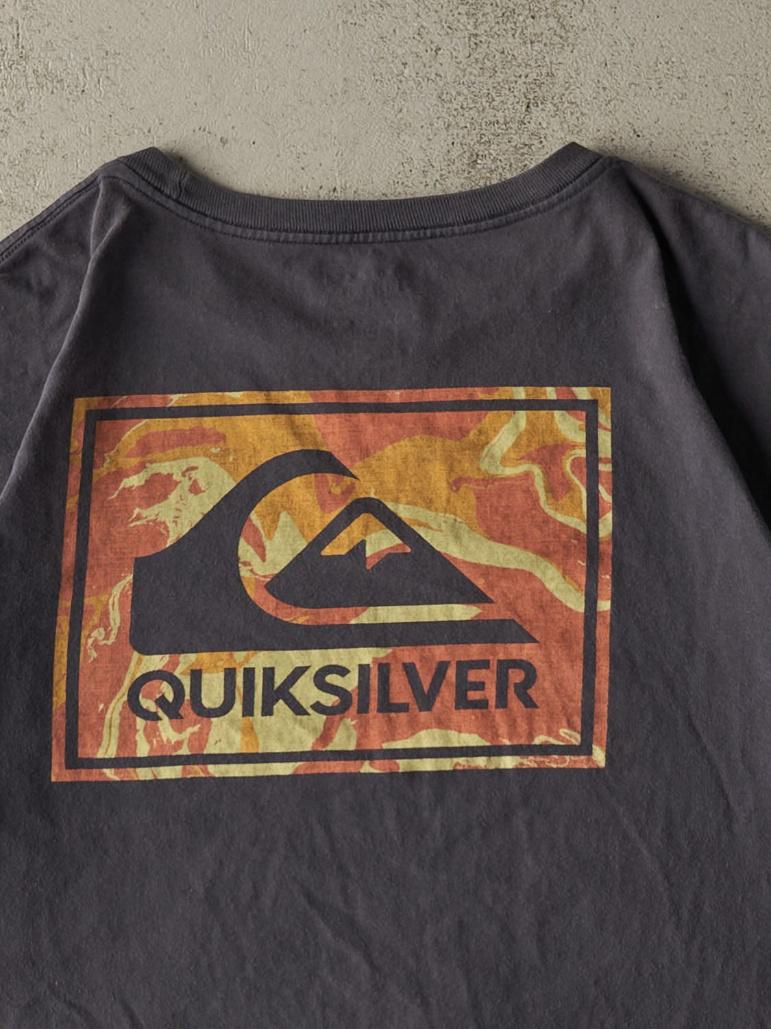 Vintage Y2K Navy Blue Quiksilver Tee (L/XL)