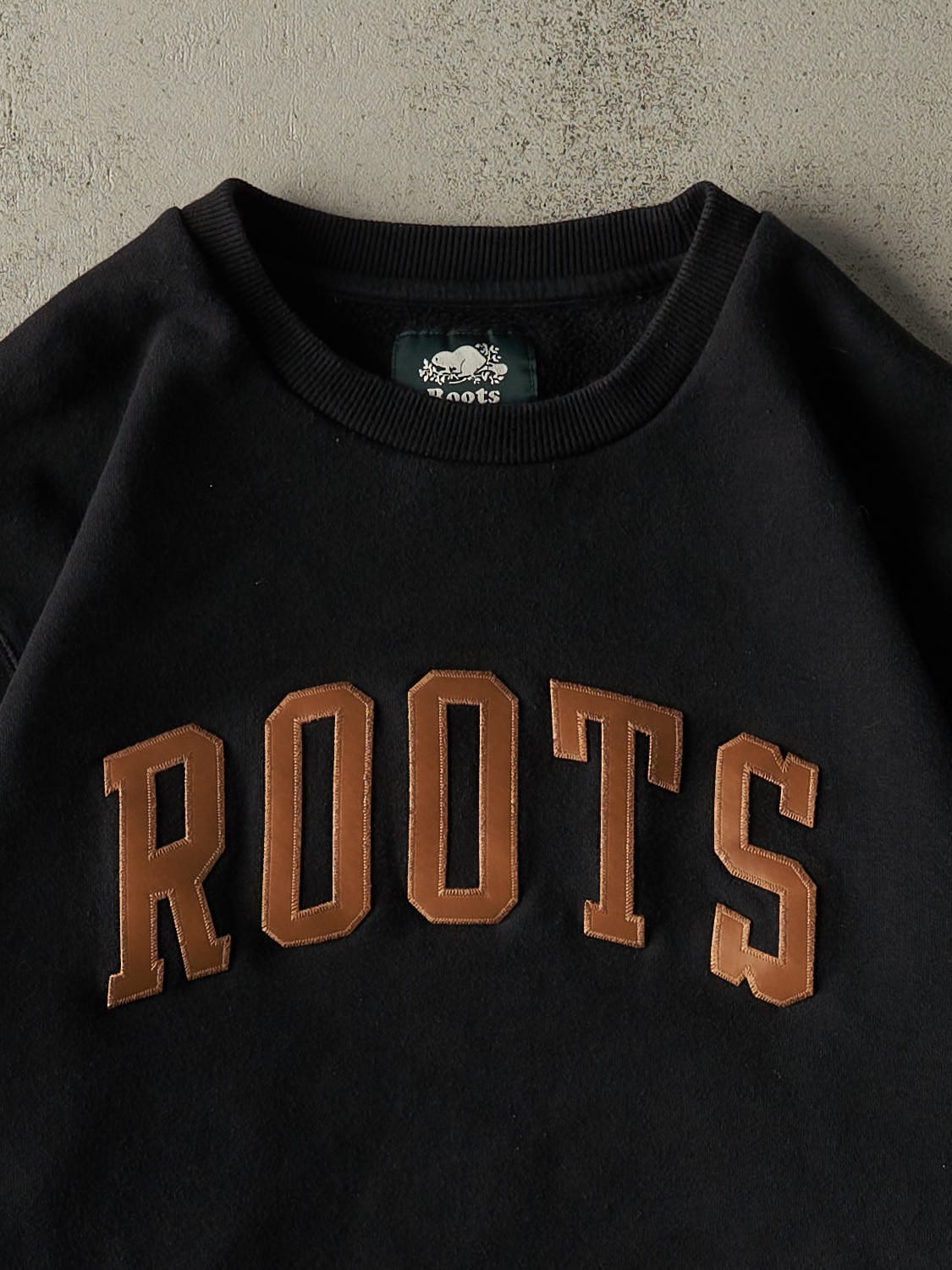 Vintage Y2K Black Roots Embroidered Crewneck (XL/XXL)