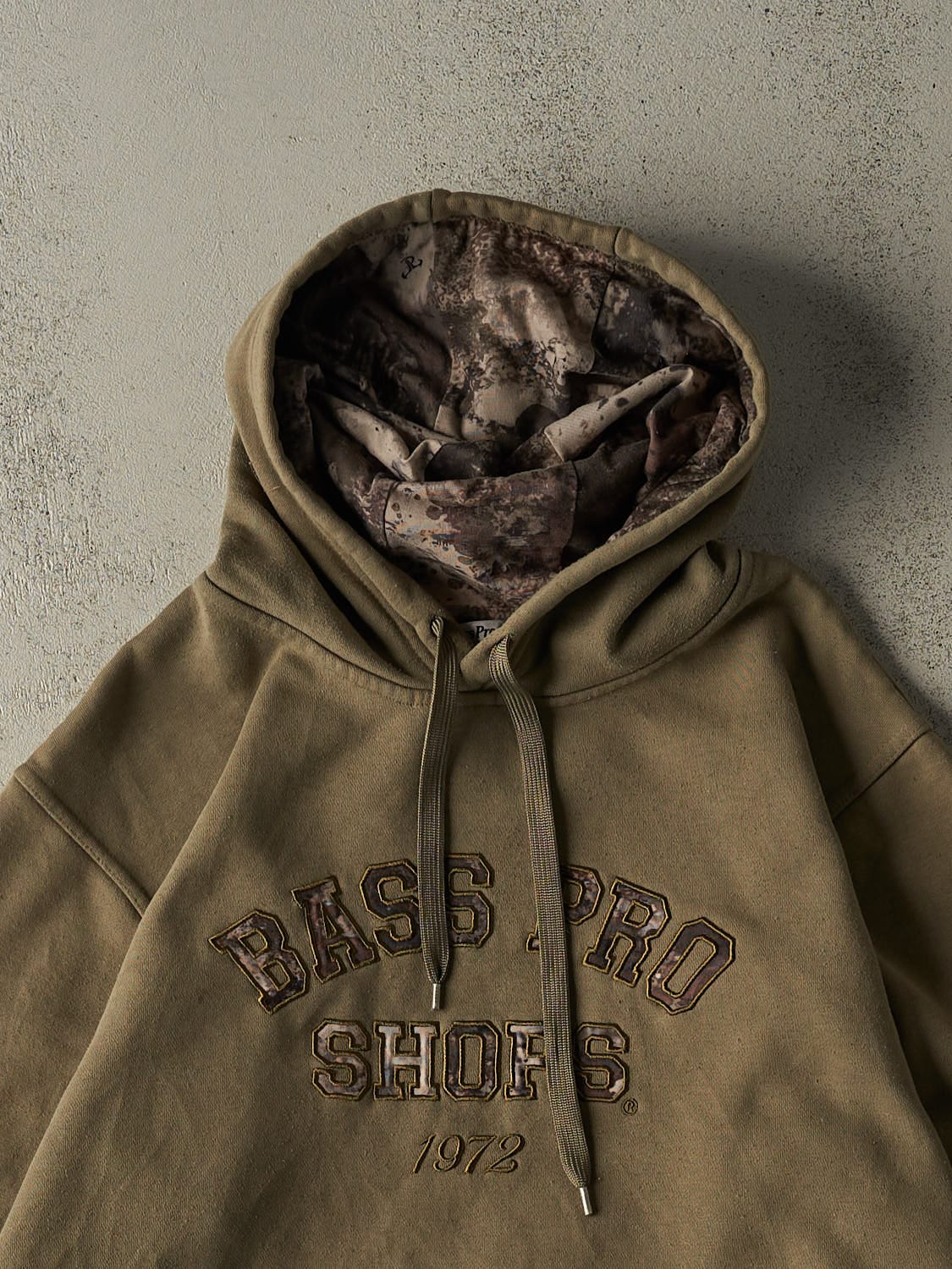 Vintage Y2K Green Bass Pro Shops Embroidered Hoodie (L/XL)