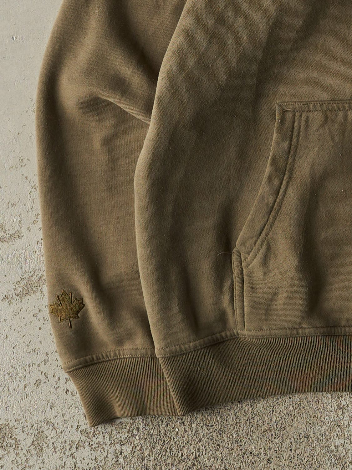 Vintage Y2K Green Bass Pro Shops Embroidered Hoodie (L/XL)