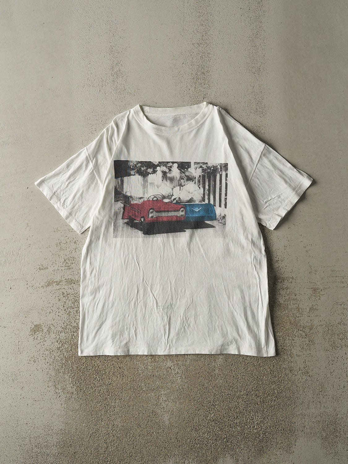 Vintage 90s White Kissing Tee (L/XL)