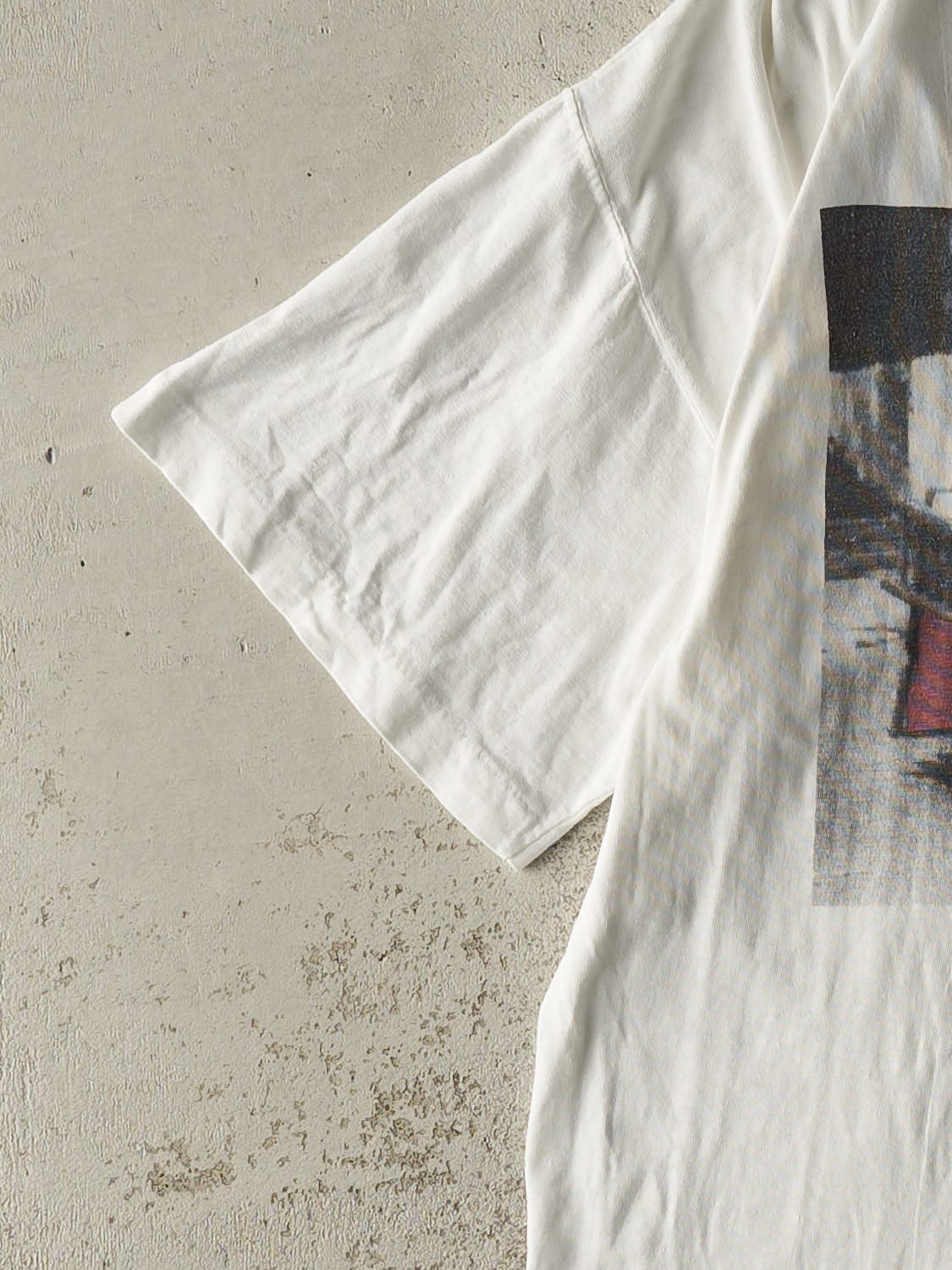 Vintage 90s White Kissing Tee (L/XL)