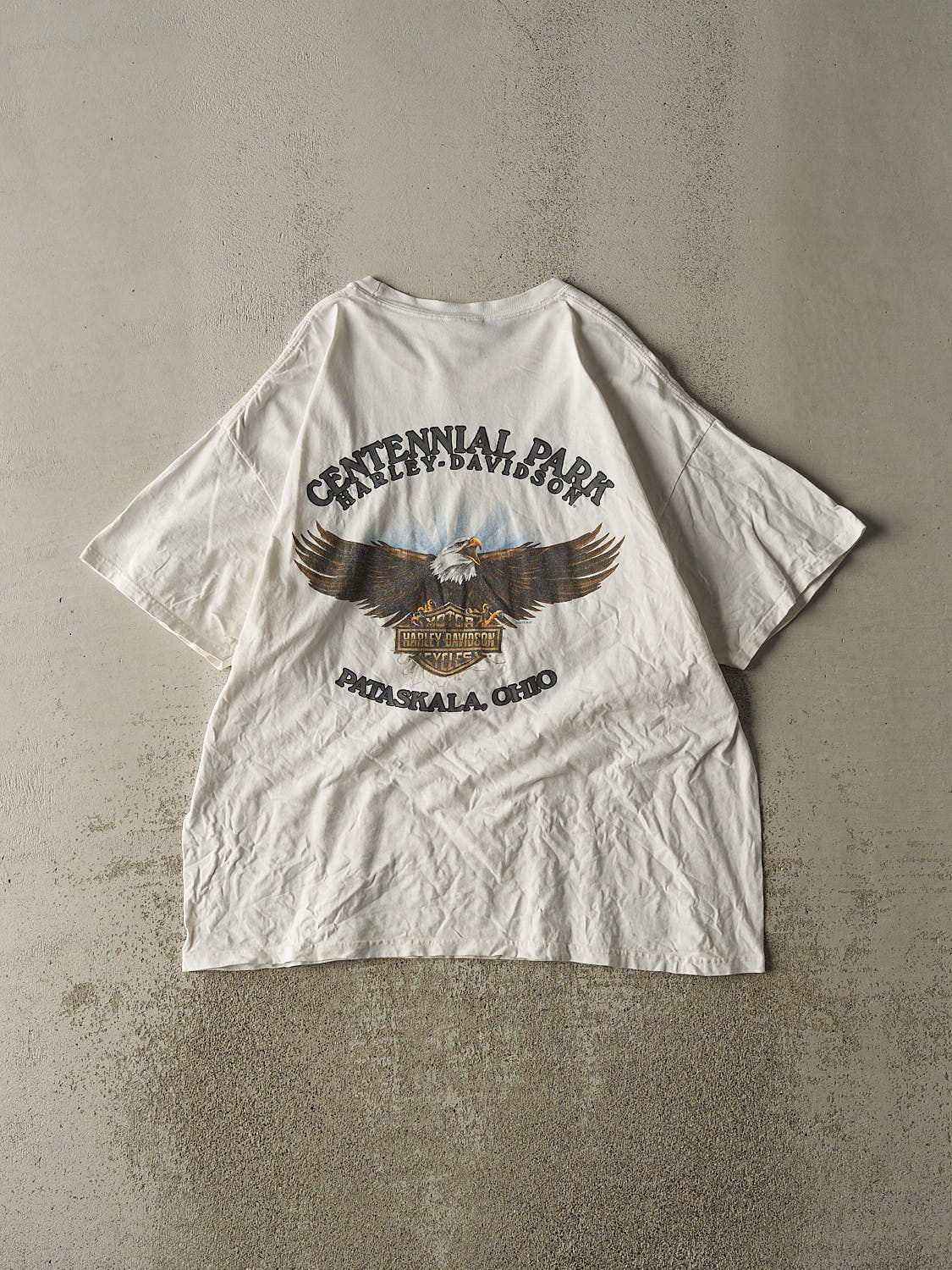 Vintage 11' White Harley Davidson Pataskala Ohio Tee (XL)