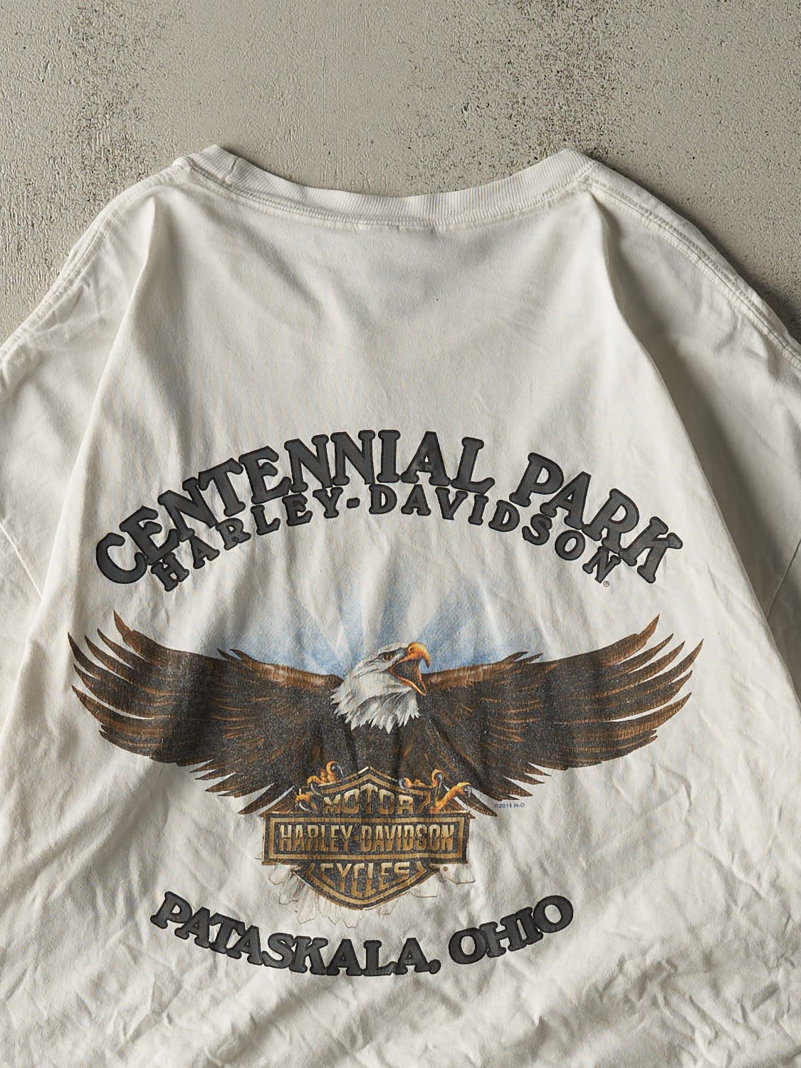 Vintage 11' White Harley Davidson Pataskala Ohio Tee (XL)