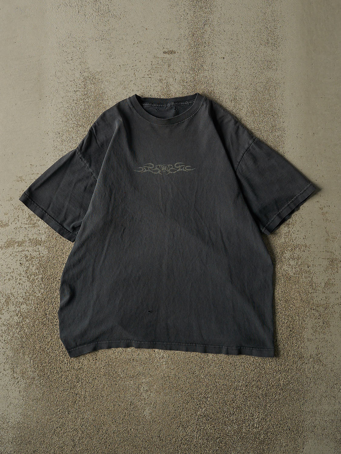 Vintage 90s Faded Black Tribal Print Graphic Tee (M)