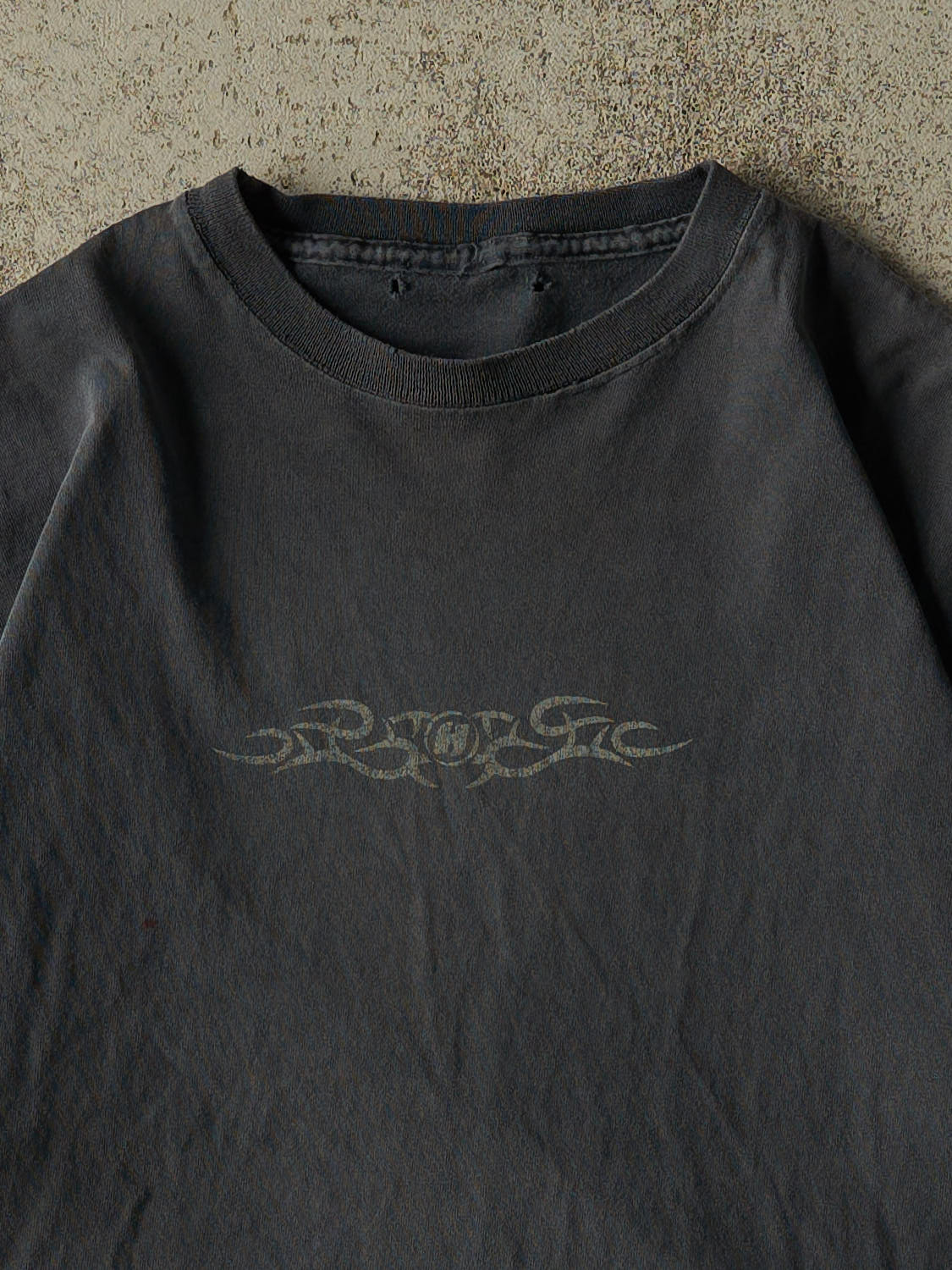 Vintage 90s Faded Black Tribal Print Graphic Tee (M)