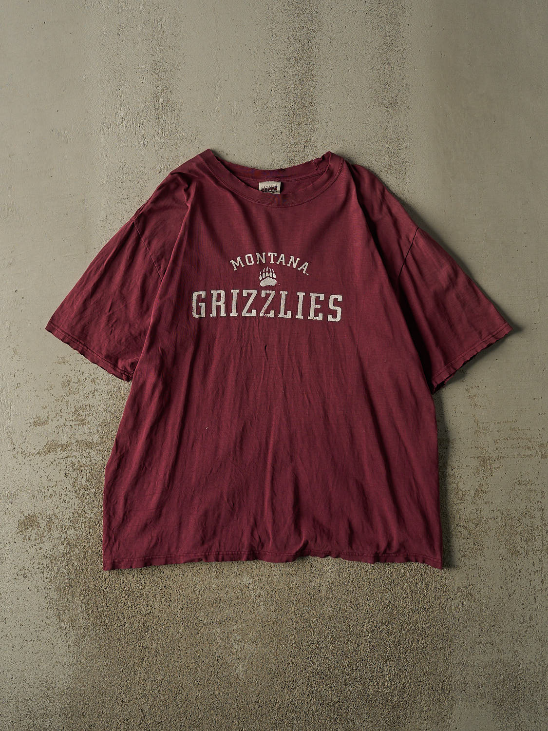 Vintage 90s Burgundy University of Montana Grizzlies Tee (XL)