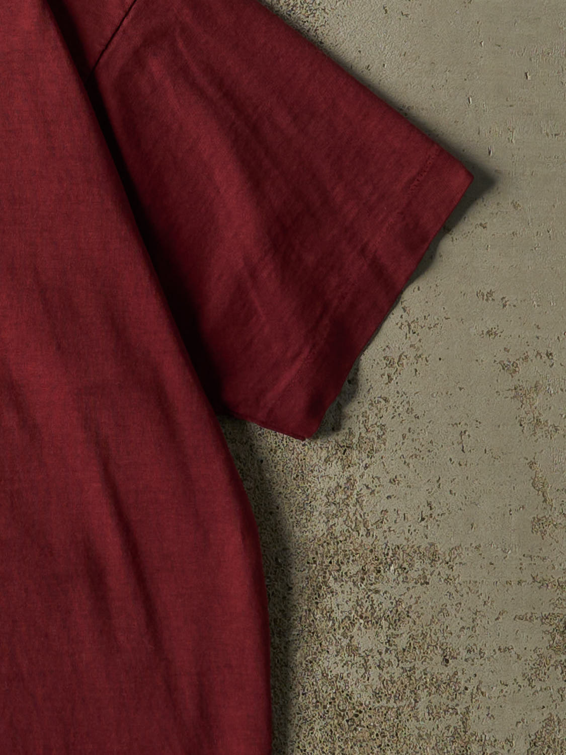 Vintage 80s Burgundy Guess Embroidered Single Stitch Tee (L)