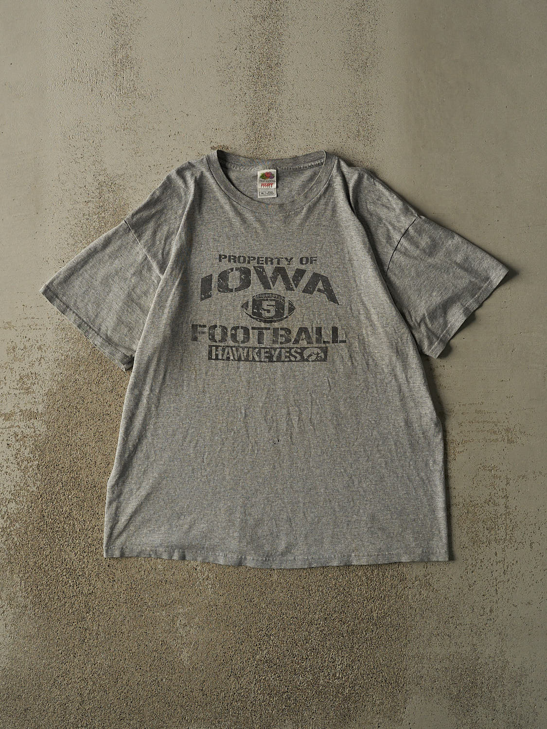 Vintage Y2K Grey University of Iowa Hawkeyes Tee (L/XL)