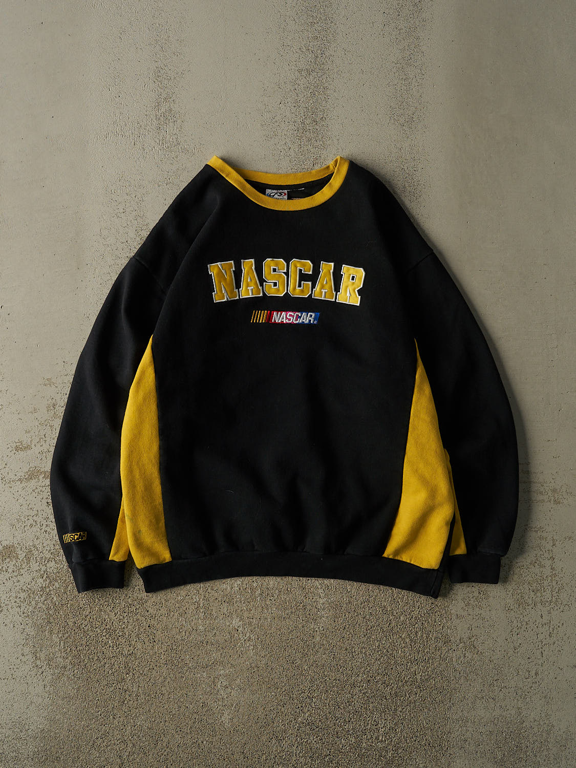 Vintage Y2K Black Nascar Embroidered Crewneck (XXL)