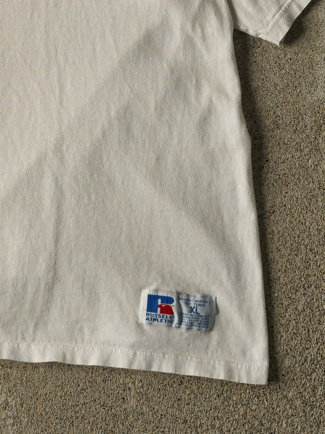 Vintage 90s Beige Russell Athletic Embroidered Pocket Tee (M/L)