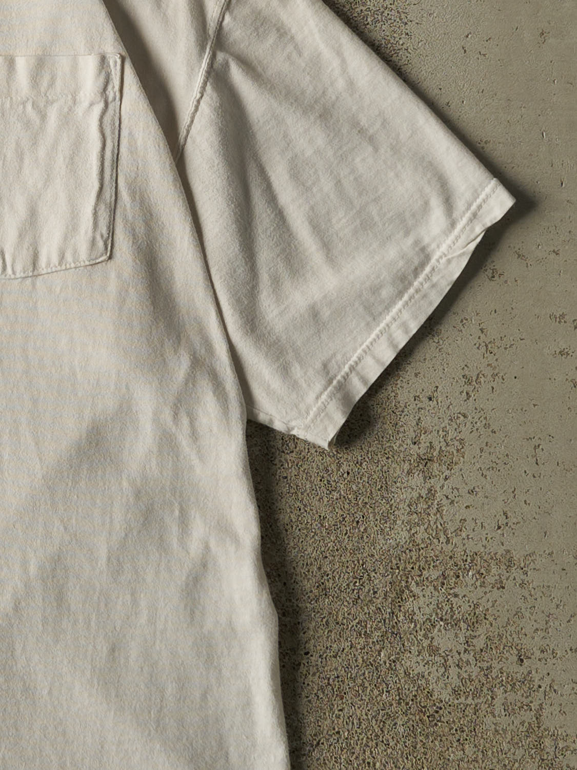 Vintage 90s Beige Russell Athletic Embroidered Pocket Tee (M/L)