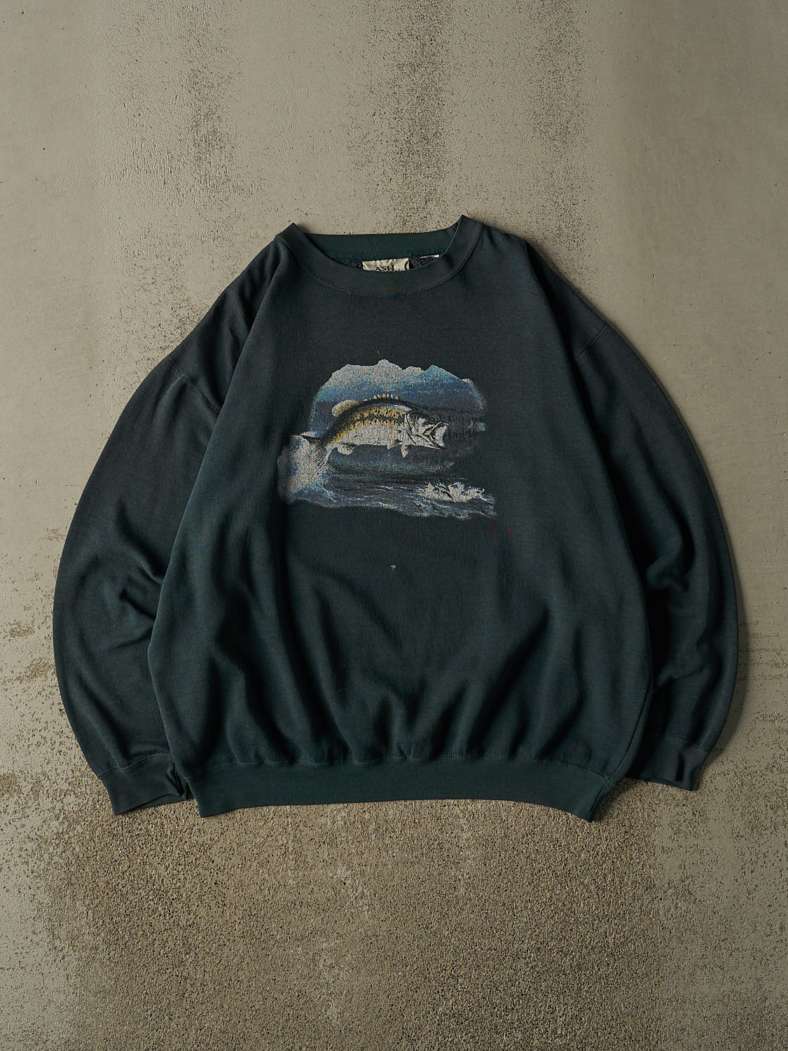 Vintage 90s Faded Green Fish Crewneck (XL/XXL)