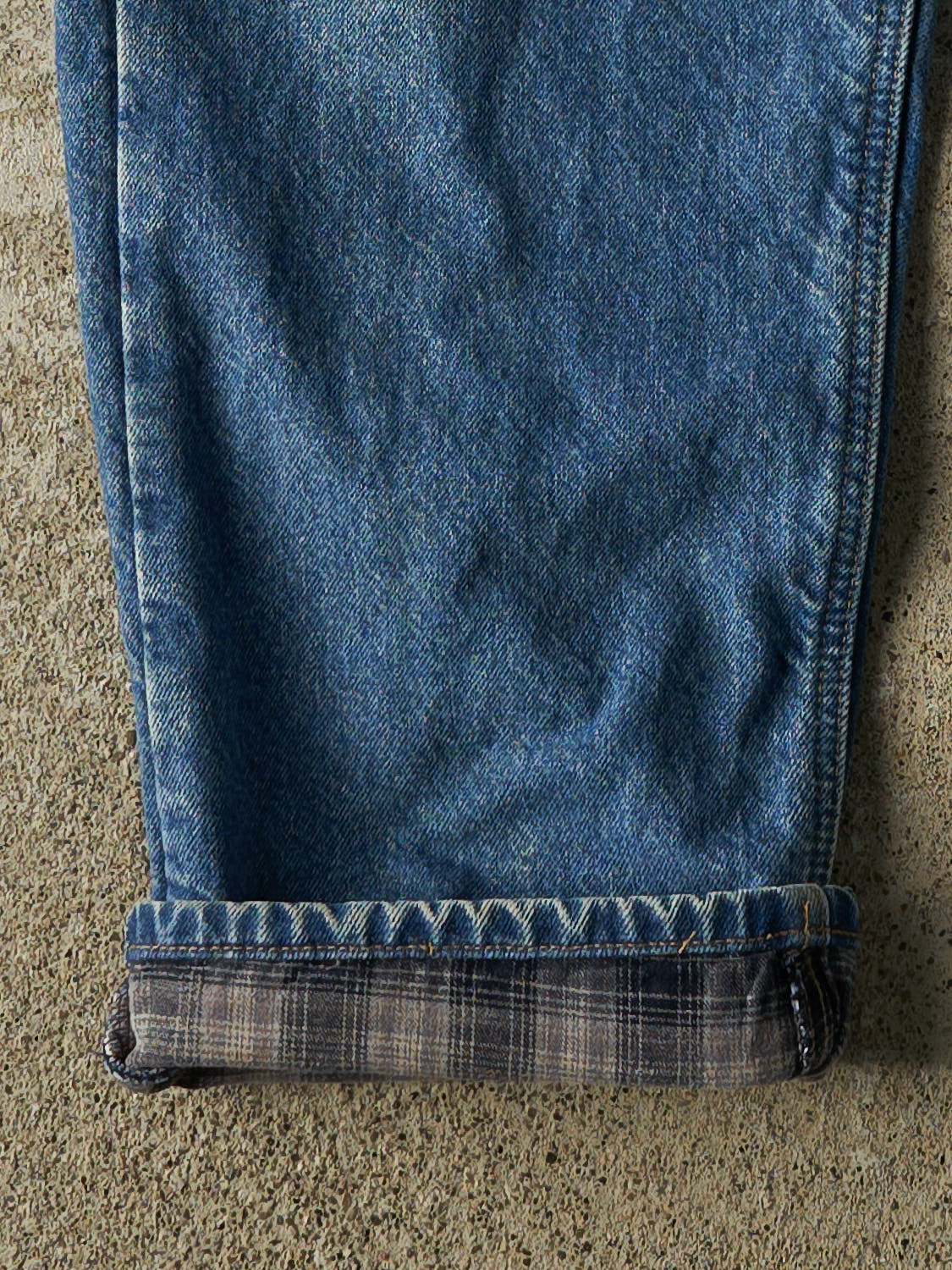 Vintage Y2K Mid Wash Carhartt Blanket Lined Jeans (33x30)