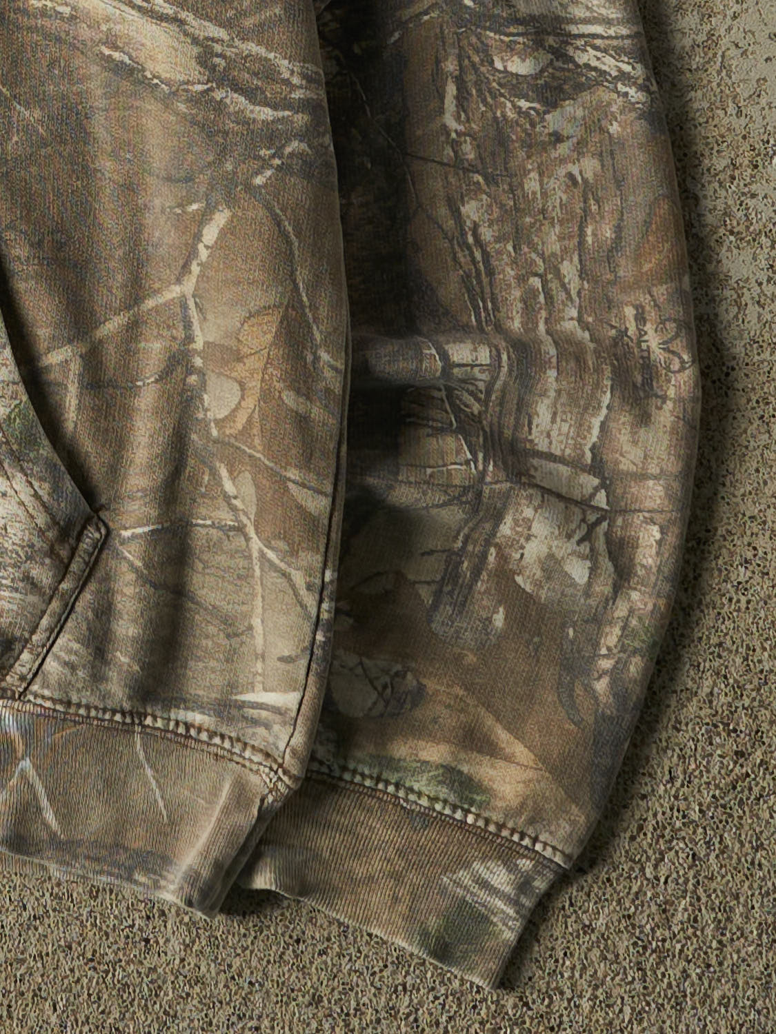 Vintage Y2K Faded Camo Realtree Logo Hoodie (S/M)