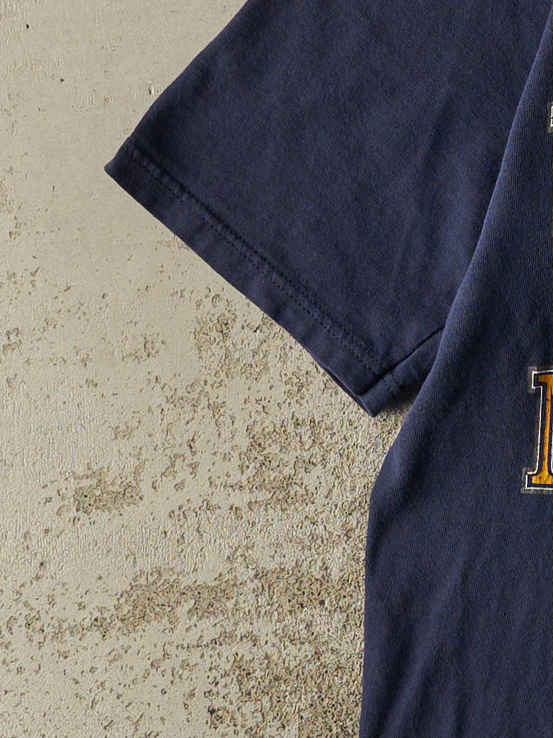 Vintage 90s Navy Blue United States Marine Corps Tee (M)