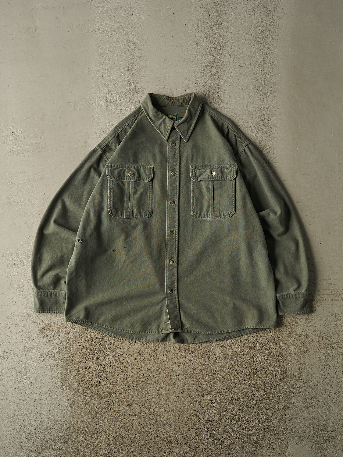 Vintage Y2K Green Cabela's Long Sleeve Heavyweight Button Up (XL/XXL)