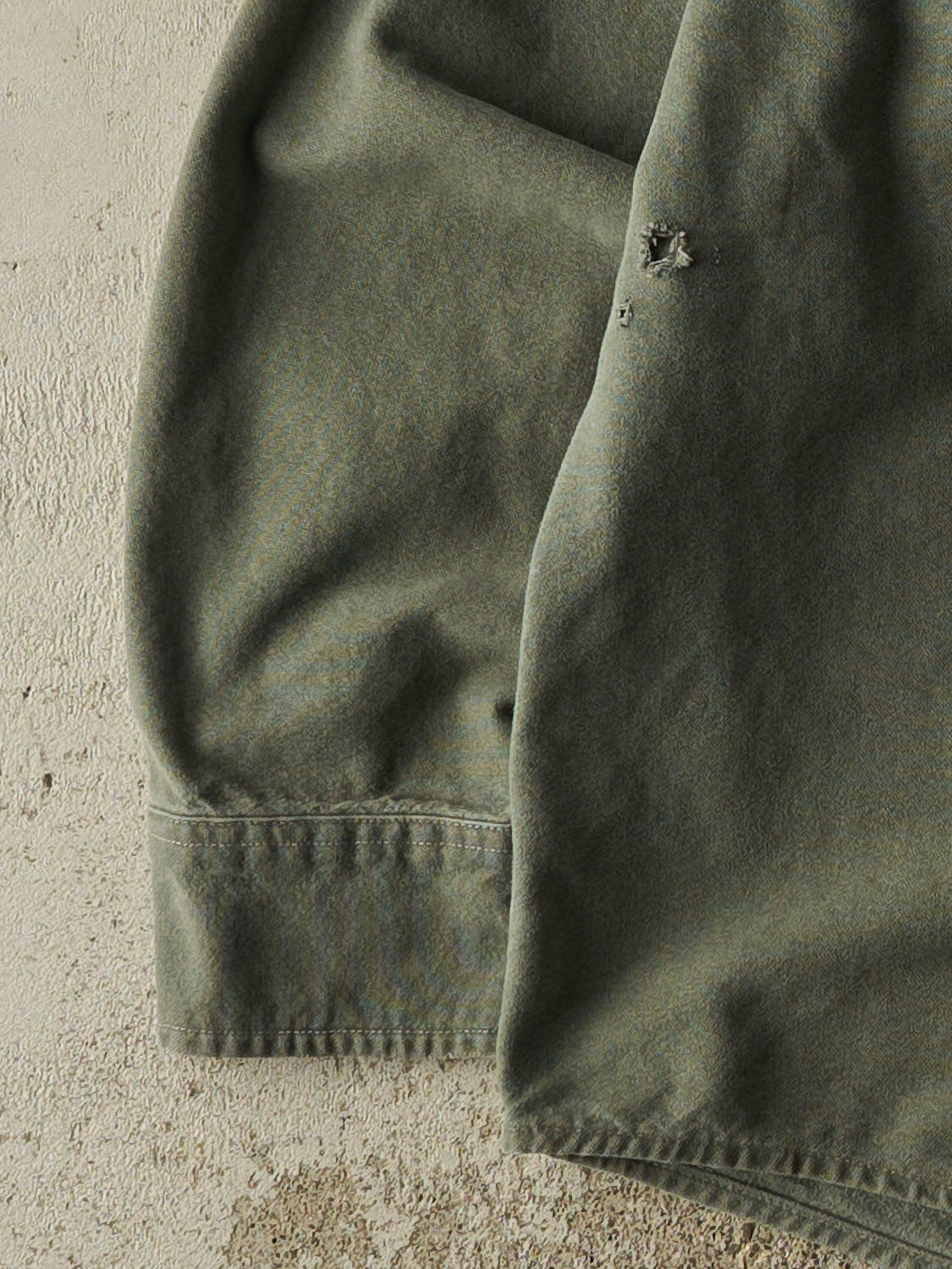 Vintage Y2K Green Cabela's Long Sleeve Heavyweight Button Up (XL/XXL)