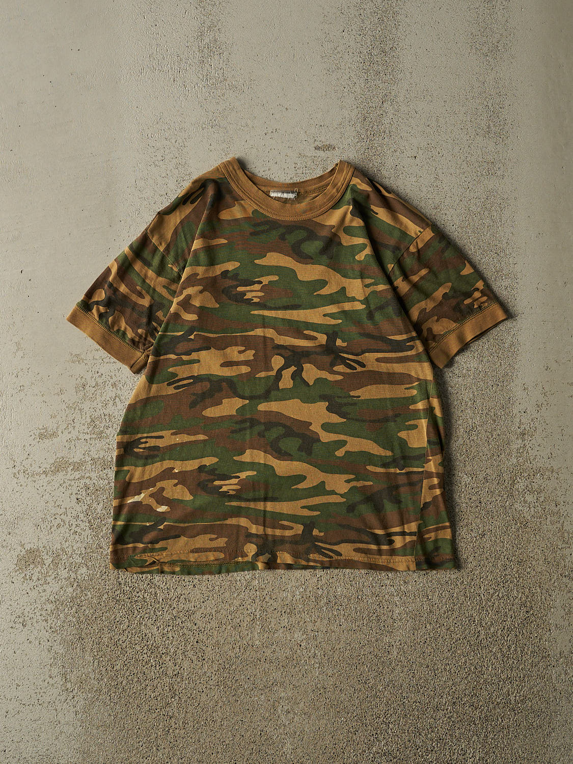 Vintage 90s Camo Ringer  Tee (S/M)