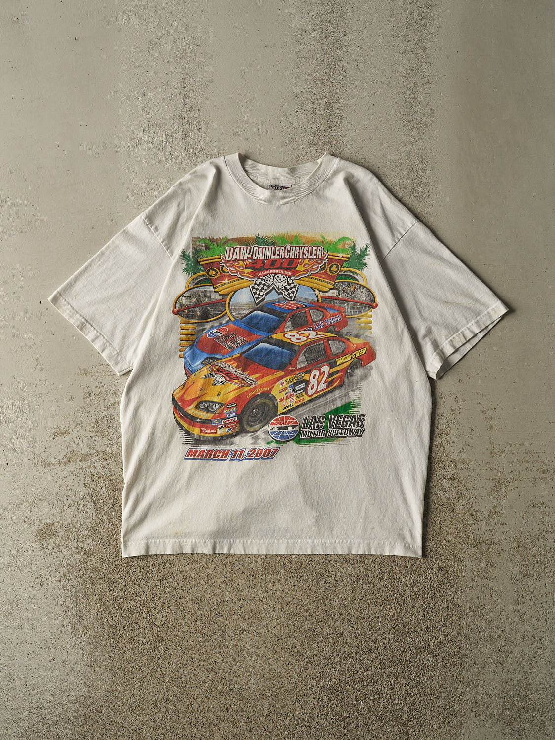 Vintage 07' White Las Vegas Motor Speedway Racing Nascar Tee (XL)