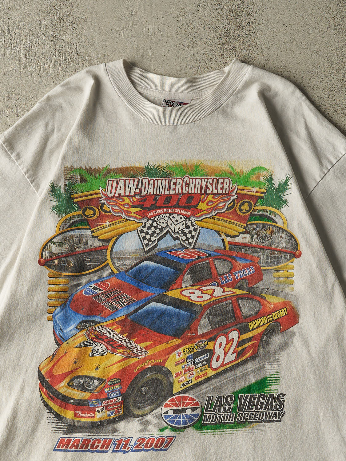Vintage 07' White Las Vegas Motor Speedway Racing Nascar Tee (XL)