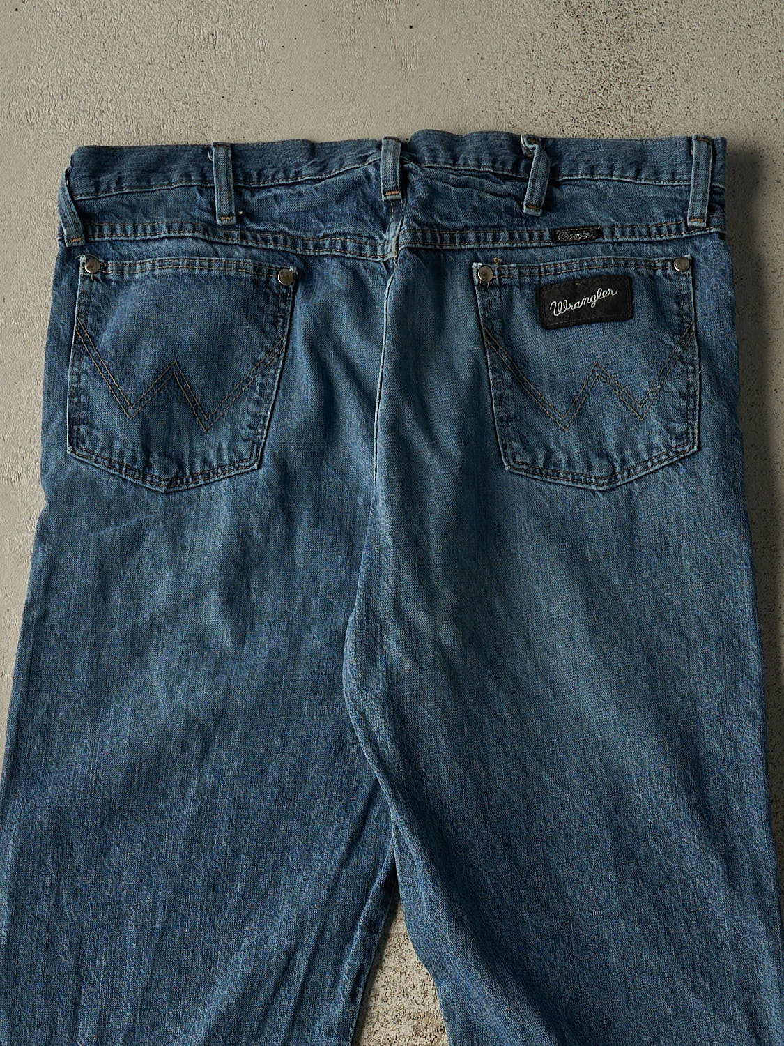 Vintage Y2K Dark Wash Wrangler Jeans (35x34)