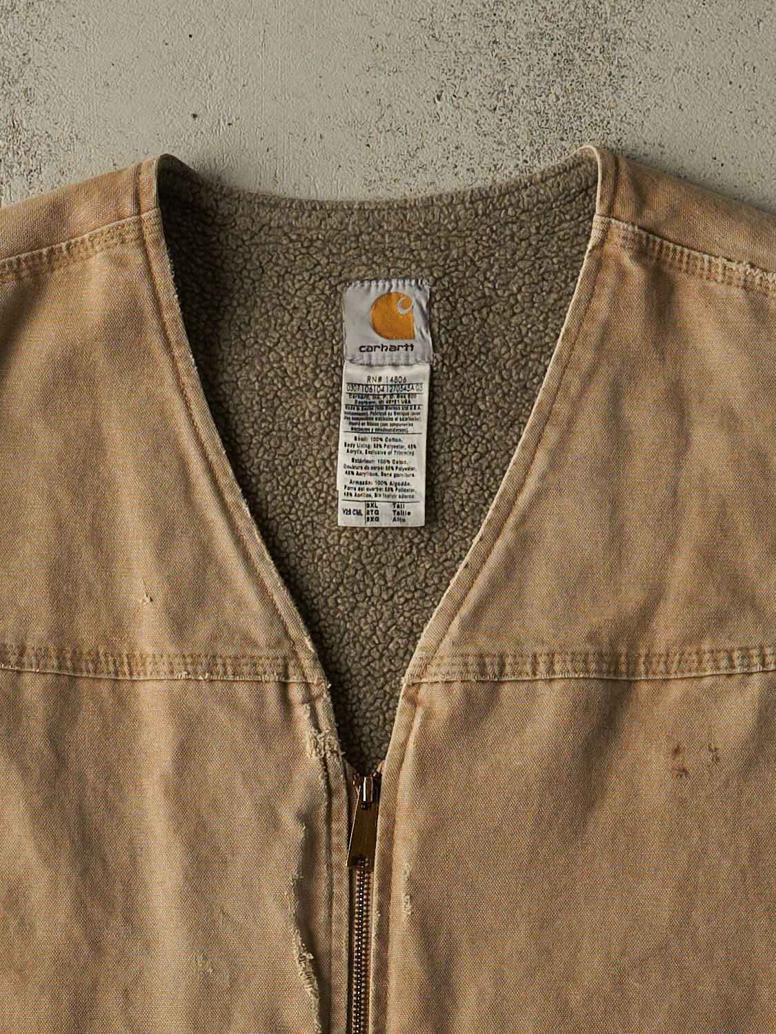 Vintage Y2K Beige Carhartt Fleece Lined Vest (XXL)