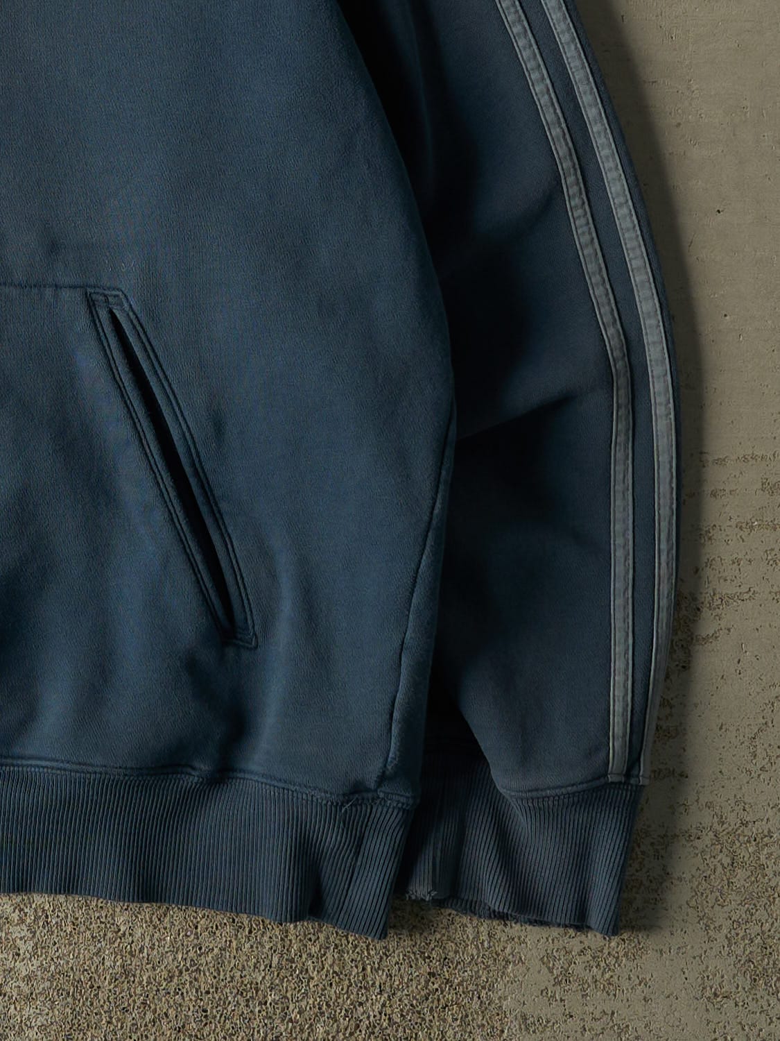 Vintage Y2K Blue Adidas Embridered Hoodie (XL/XXL)