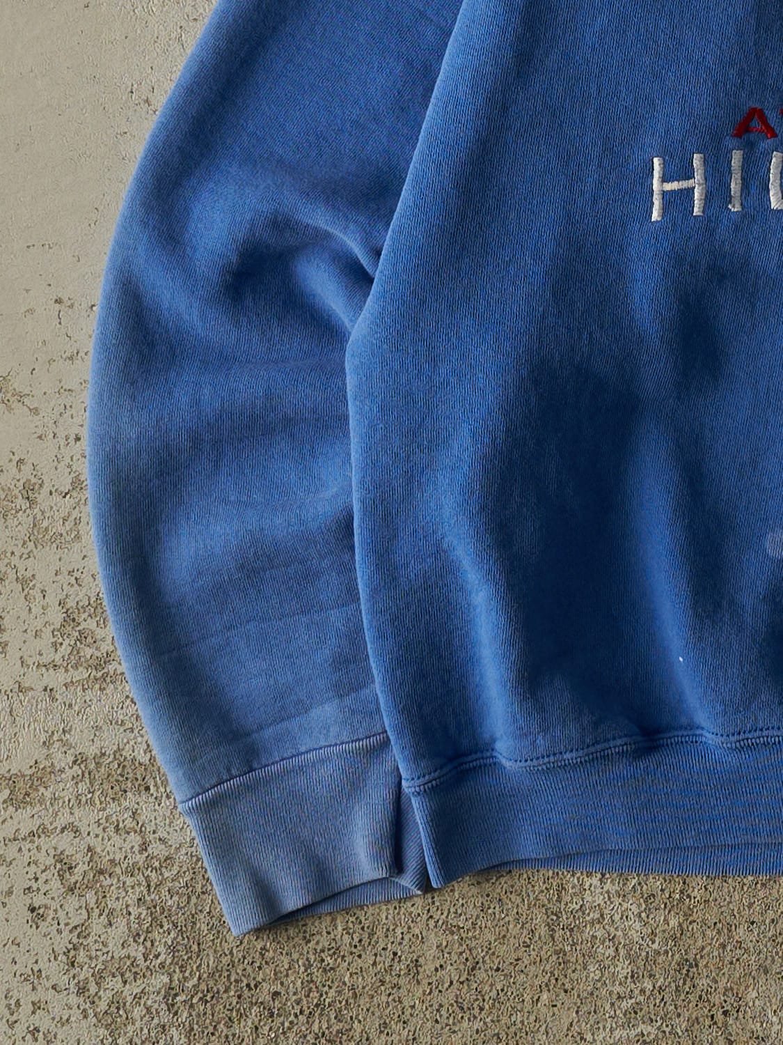 Vintage Y2K Blue Tommy Hilfiger Embroidered Crewneck (S)