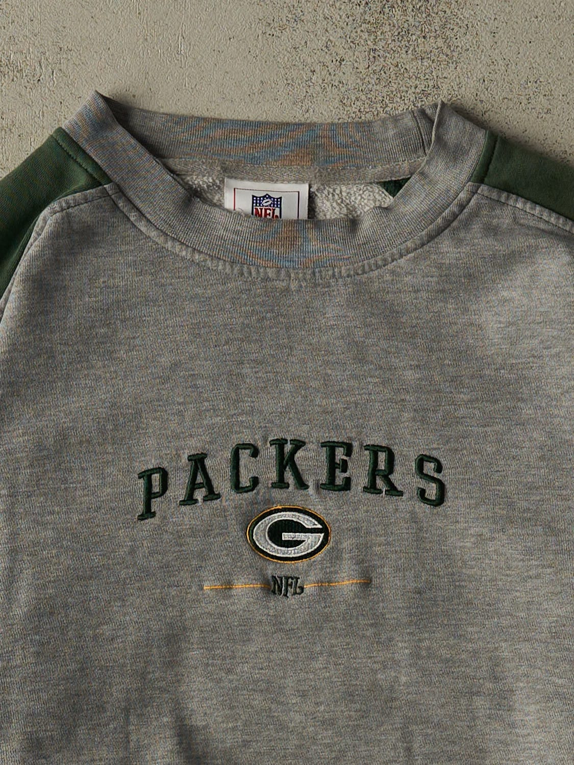 Vintage Y2K Grey Green Bay Packers Embroidered Crewneck (XL/XXL)