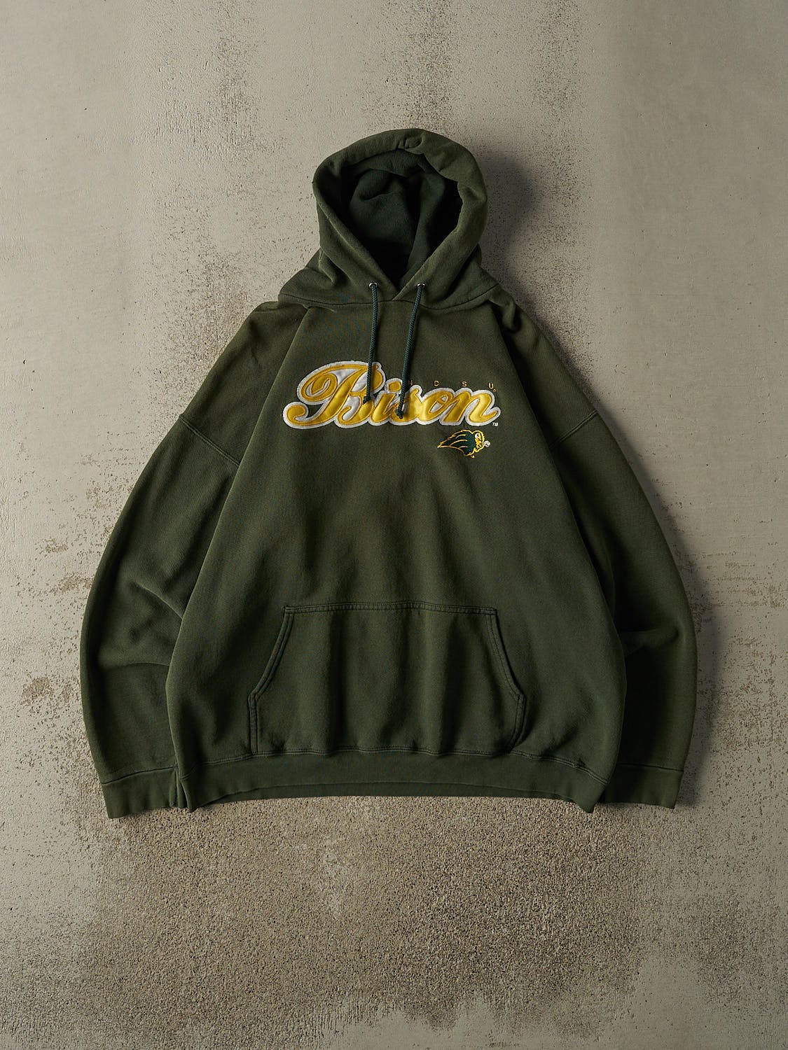 Vintage 90s Sun Faded Green North Dakota State Bison Hoodie (L/XL)