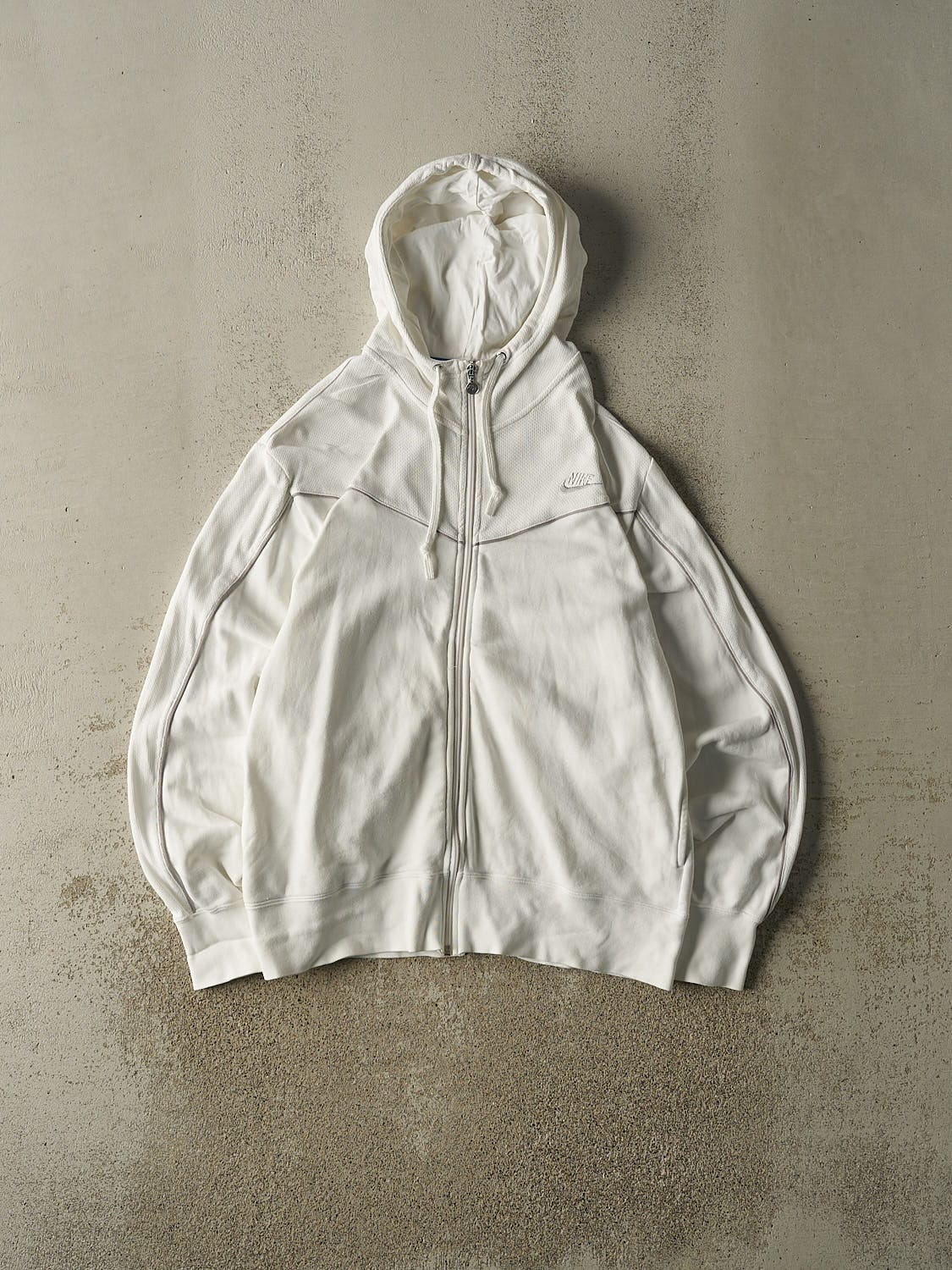 Vintage Y2K White Nike Zip Up Hoodie (M/L)