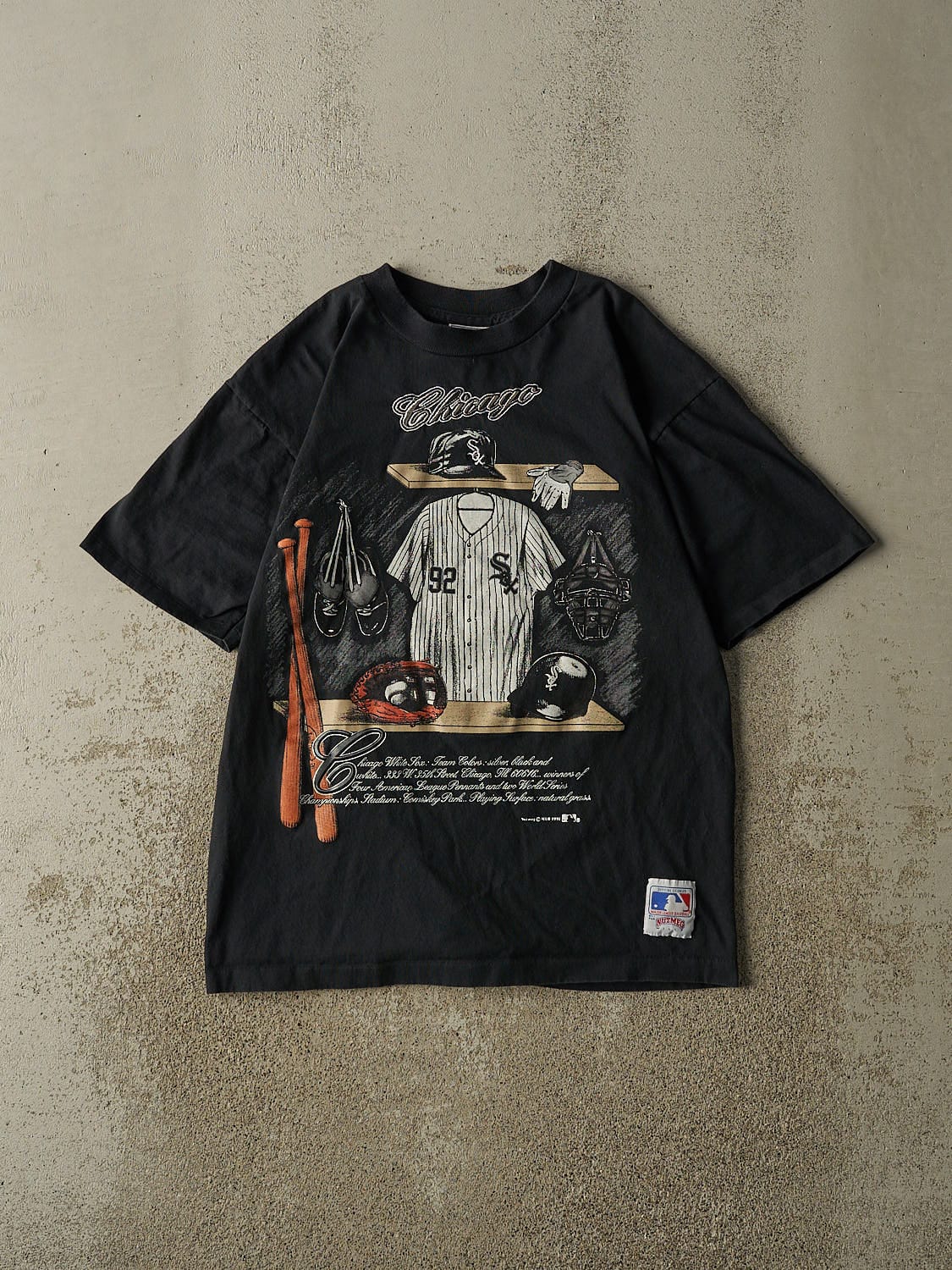 Vintage 91' Black Chicago White Sox Embroidered Tee (M/L)