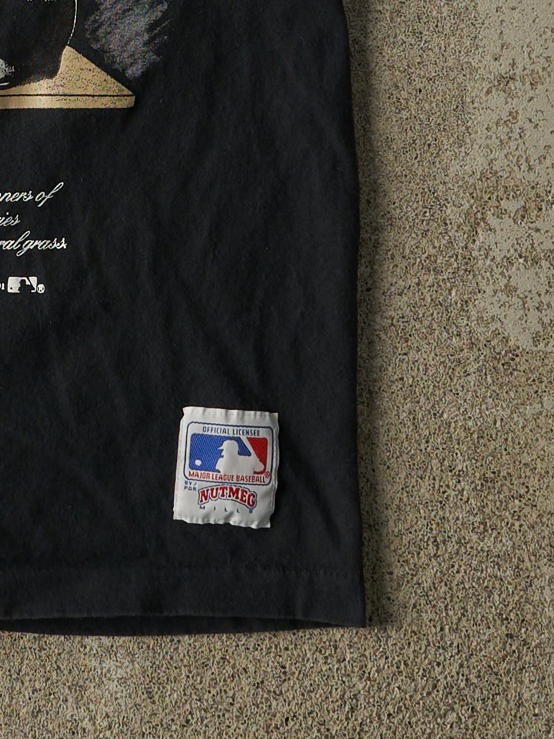 Vintage 91' Black Chicago White Sox Embroidered Tee (M/L)