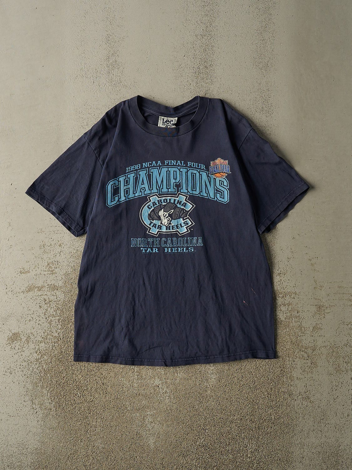 Vintage 98' Navy Blue University of North Carolina Tar Heels NCAA Champions Tee (L/XL)