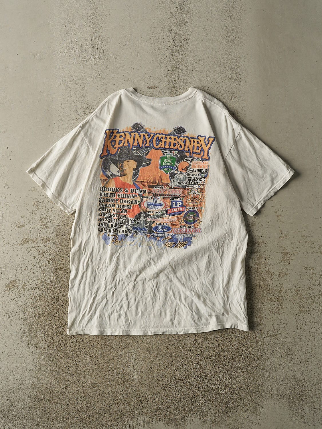 Vintage 08' White Kenny Chesney Poets And Pirates Tour Tee (L/XL)