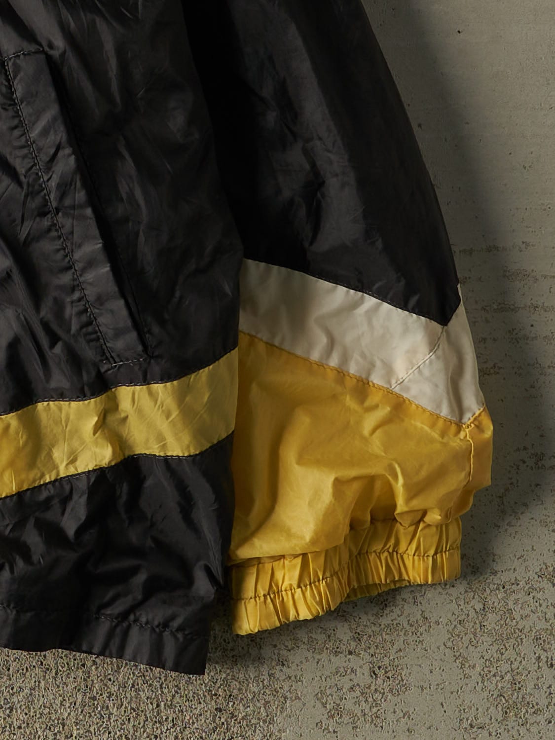 Vintage 90s Black & Yellow Kappa Windbreaker Jacket (L/XL)