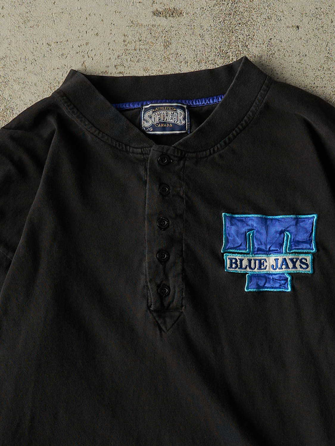 Vintage 90s Black Toronto Blue Jays Quarter Button Long Sleeve (M)