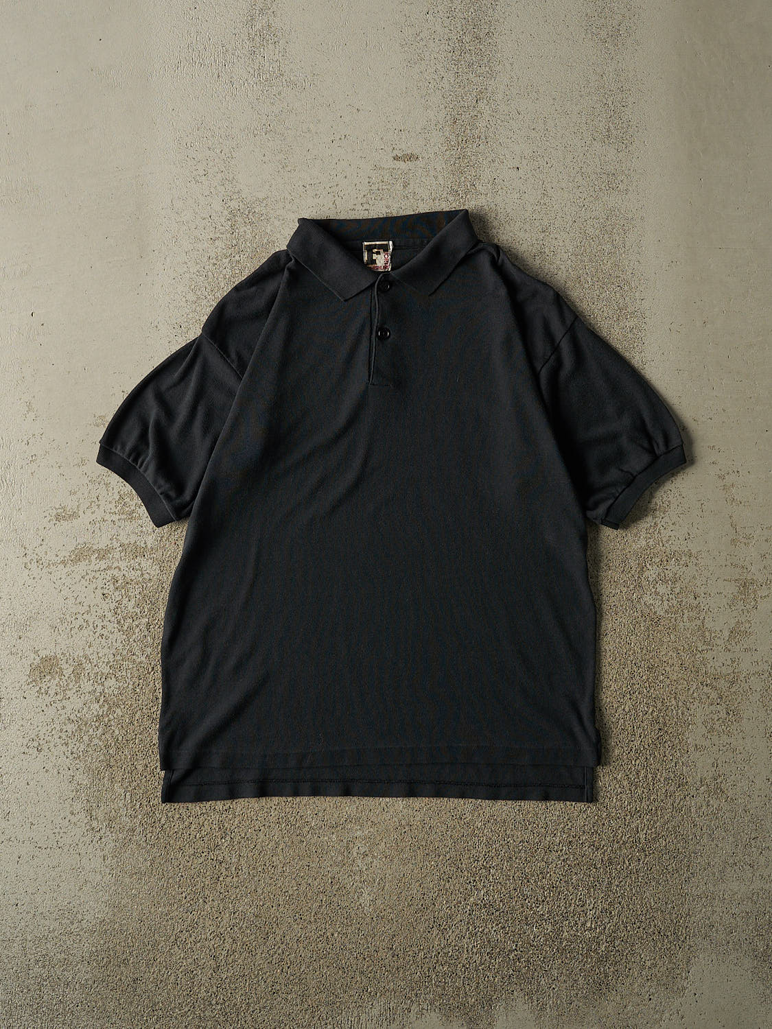 Vintage 90s Black Quarter Button Tee (L)