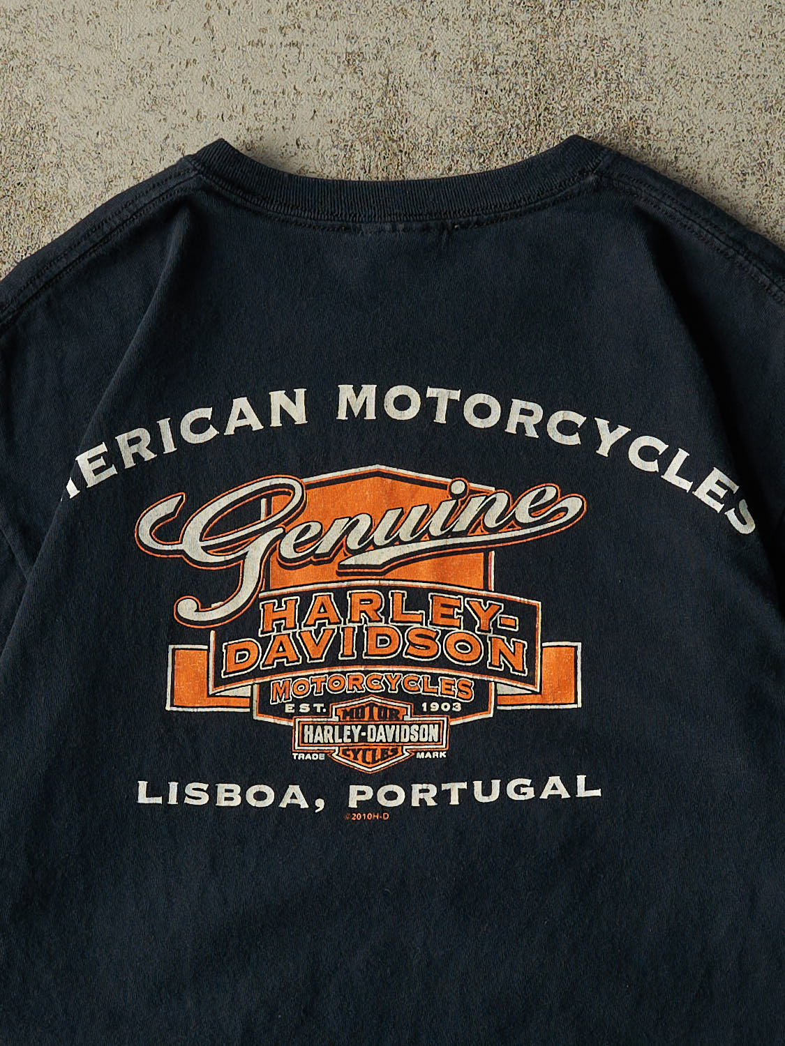 Vintage 10' Faded Black Harley Davidson Lisboa Portugal Tee (S/M)