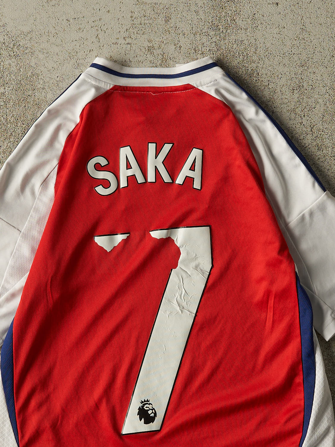 Vintage Y2K Red Arsenal FC #7 Saka Soccer Jersey (XS/S)