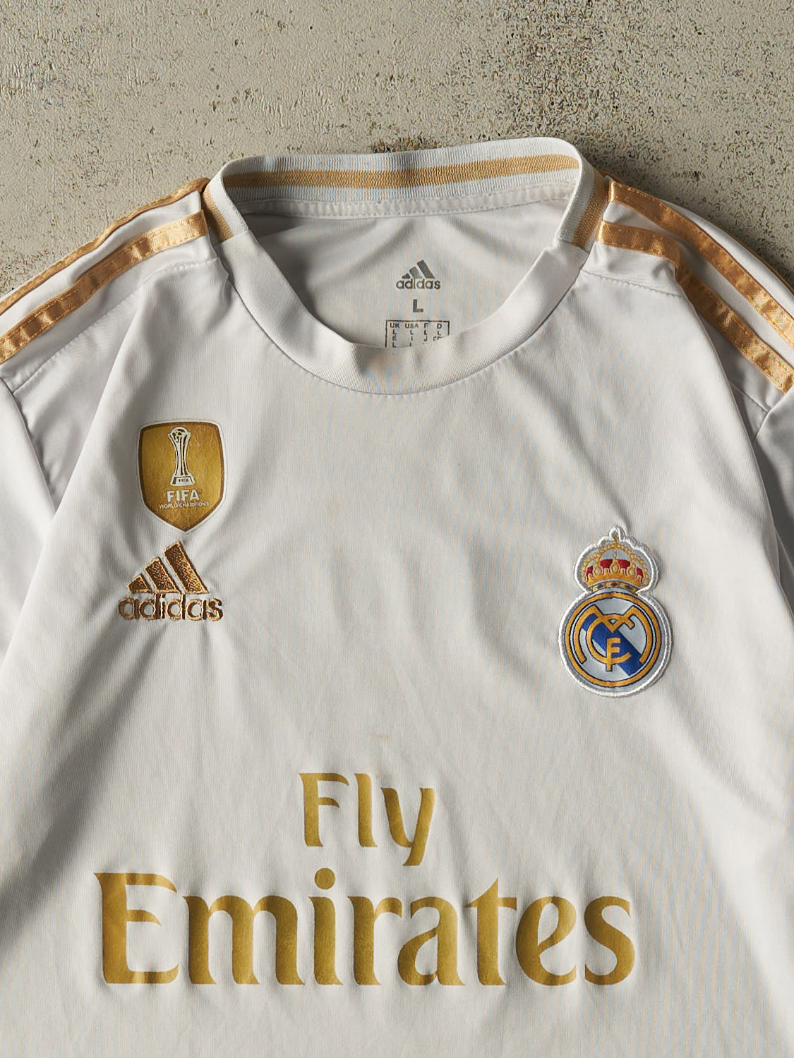 Vintage Y2K White Real Madrid Soccer Jersey (L)