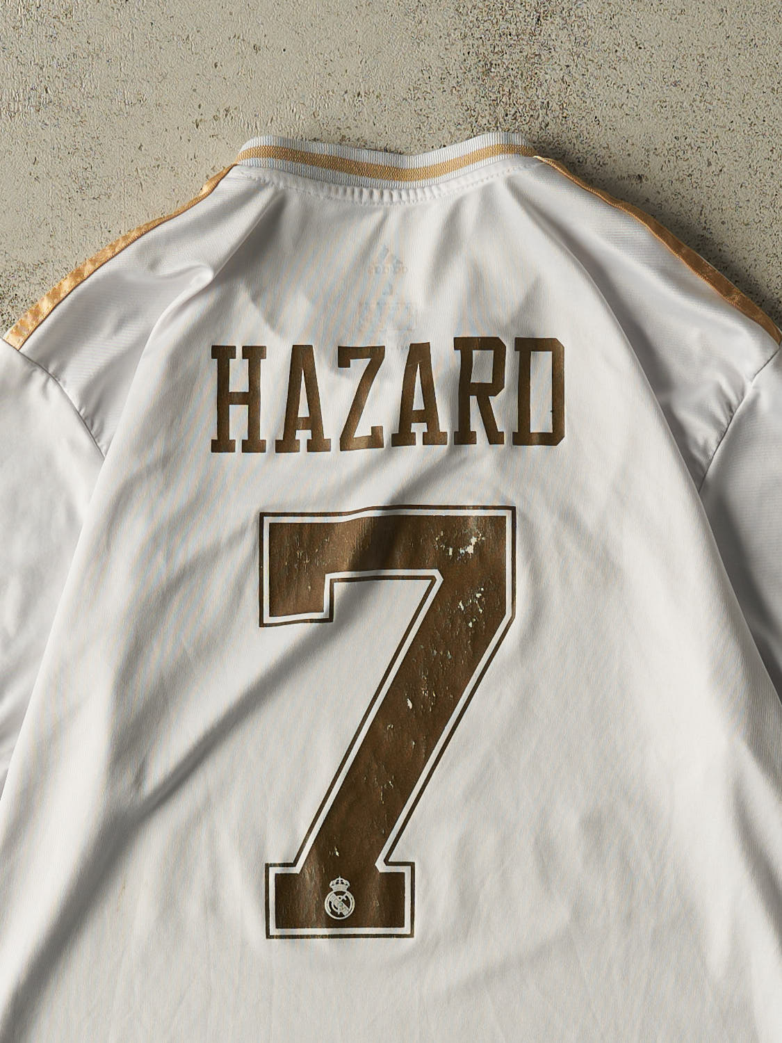 Vintage Y2K White Real Madrid Soccer Jersey (L)