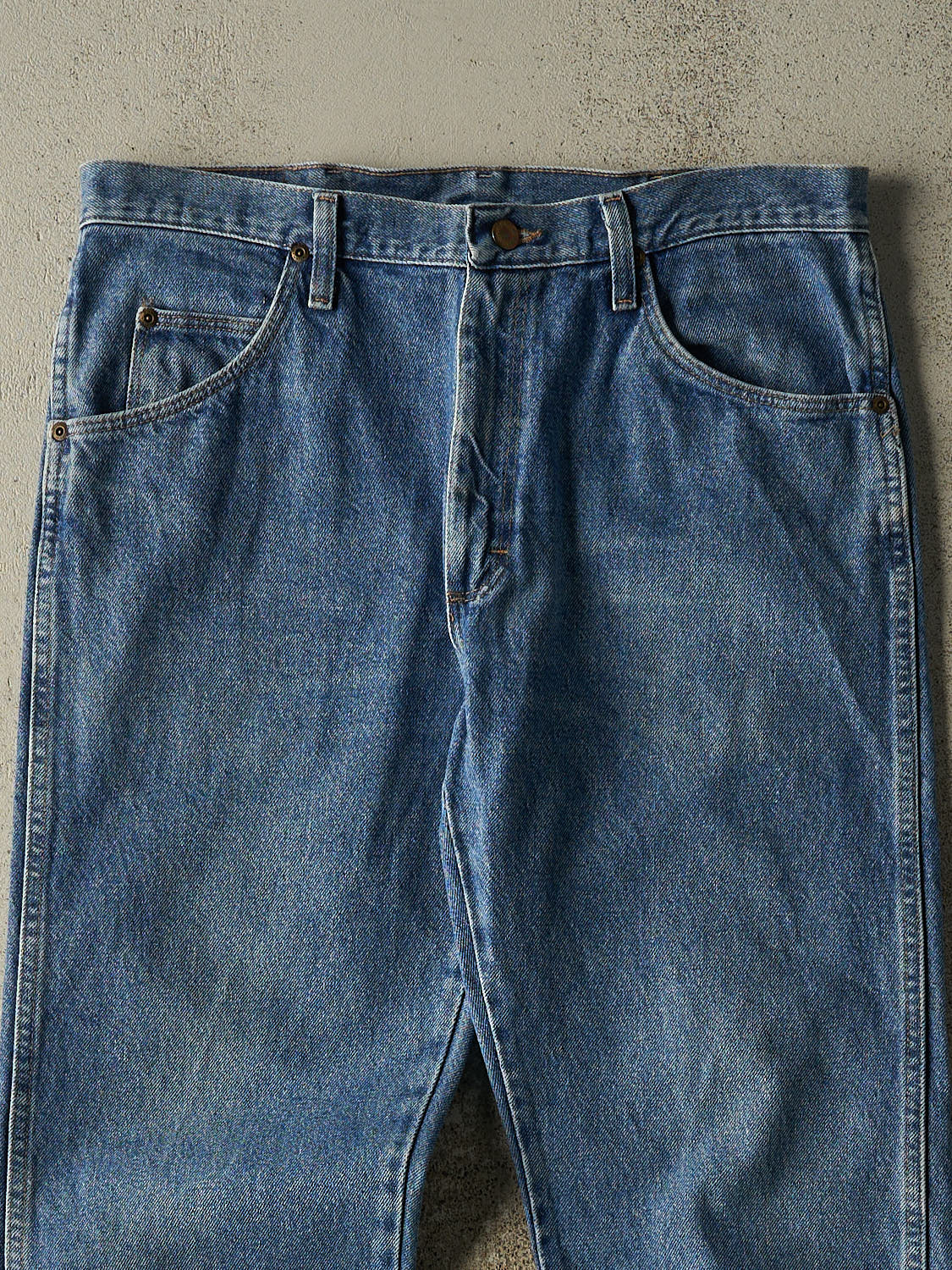 Vintage Y2K Mid Wash Wrangler Jeans (34x29)