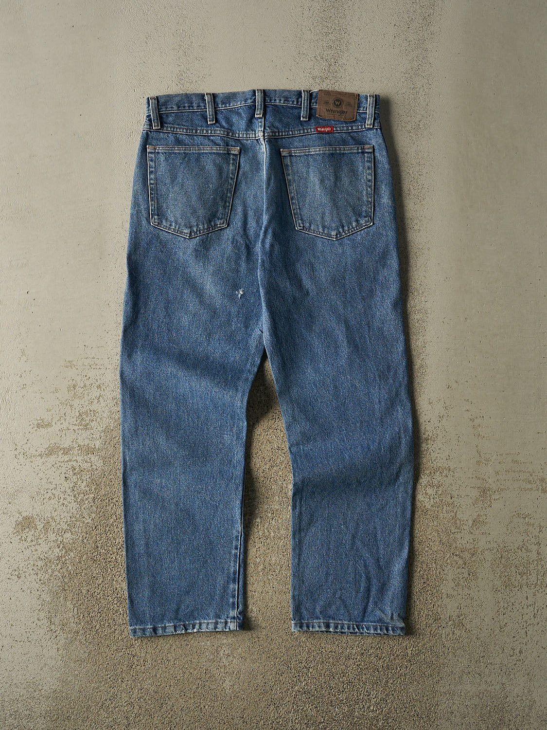 Vintage Y2K Mid Wash Wrangler Jeans (34x29)